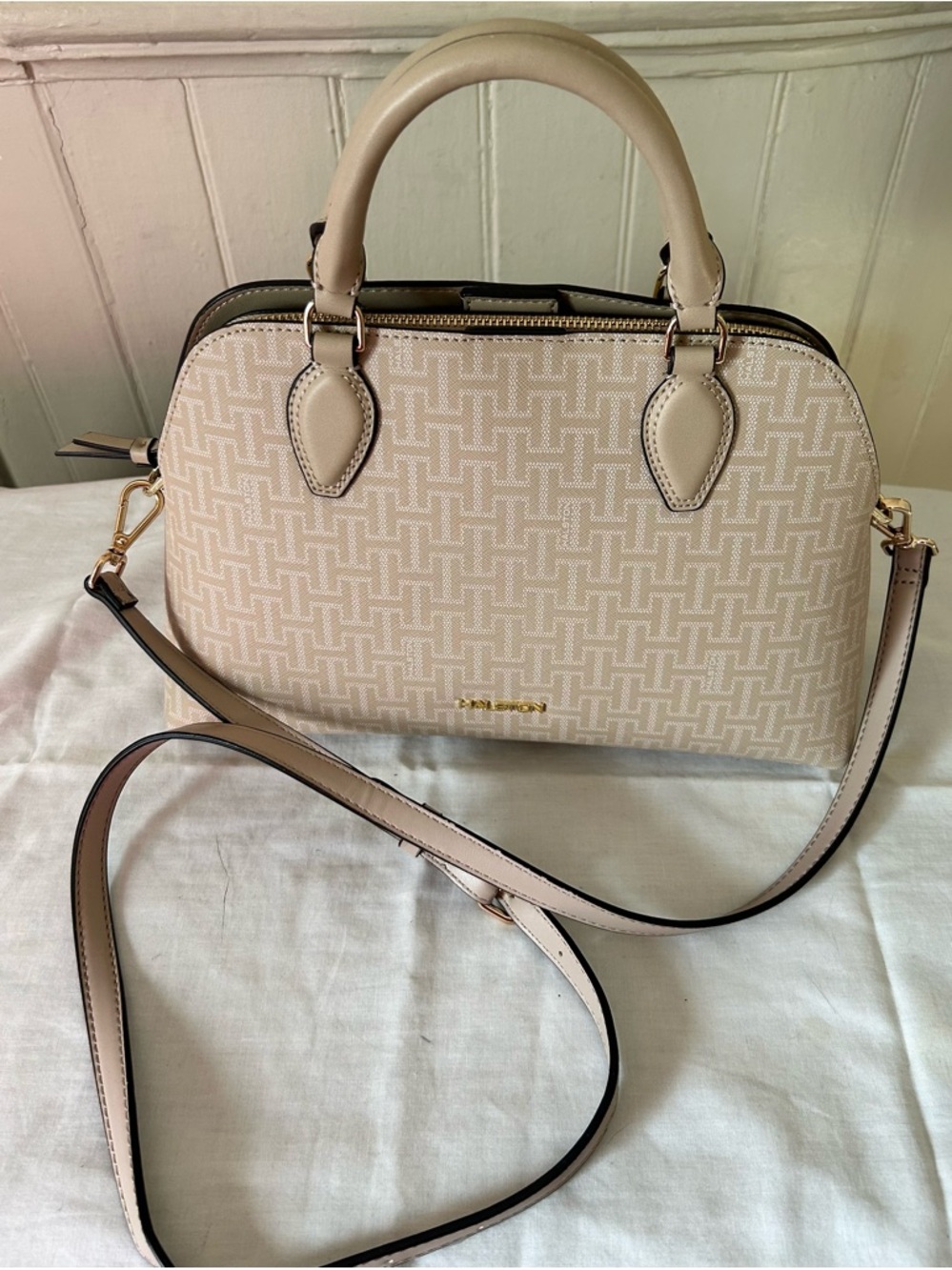 Halston Quincy Triple Entry Signature Satchel/NWOT/Desert Sand